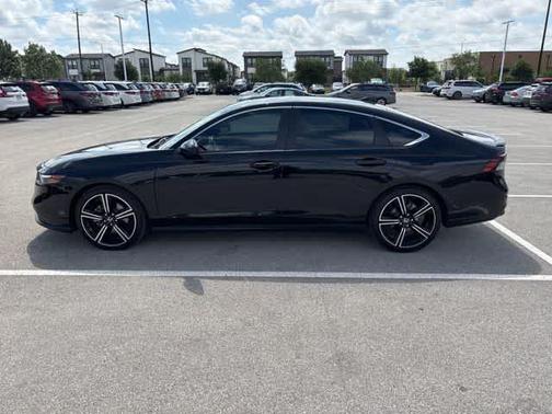 Crystal Black Pearl 2025 Honda Accord Hybrid Sport