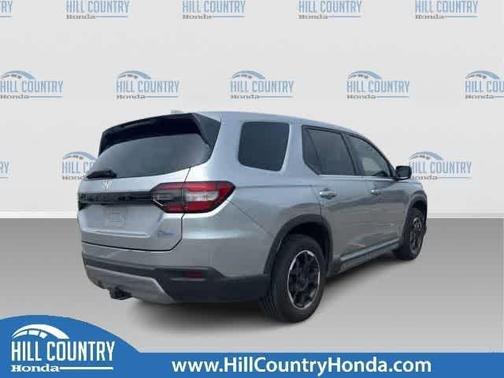 Lunar Silver Metallic 2025 Honda Pilot EX-L