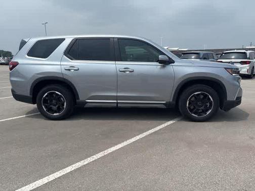 Lunar Silver Metallic 2025 Honda Pilot EX-L