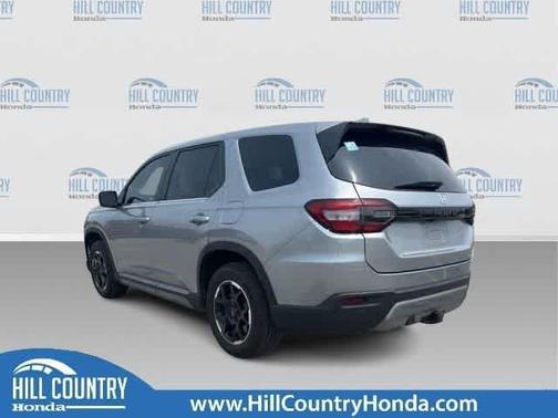 Lunar Silver Metallic 2025 Honda Pilot EX-L