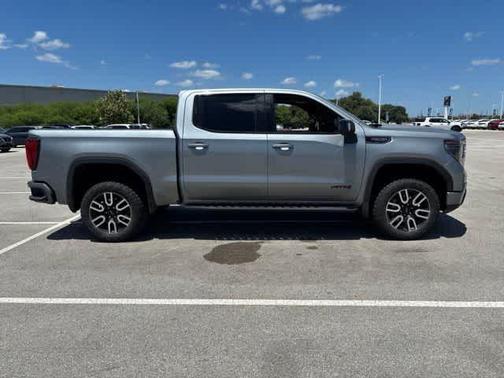Sterling 2024 GMC Sierra 1500 AT4