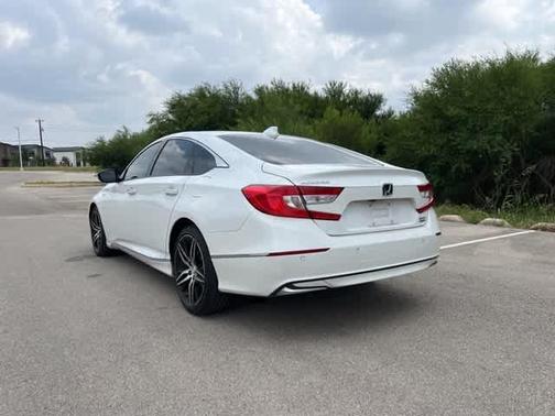 2022 Honda Accord Hybrid Touring