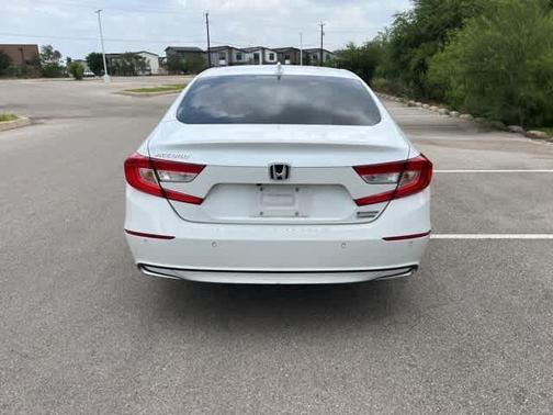 2022 Honda Accord Hybrid Touring