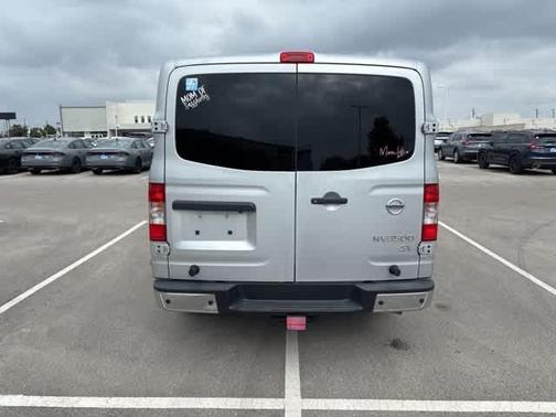 2019 Nissan NV Passenger NV3500 HD SV V6/SV V8