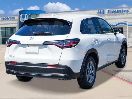 Platinum White Pearl 2027 Honda HR-V LX