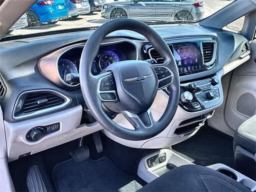 2017 Chrysler Pacifica Touring
