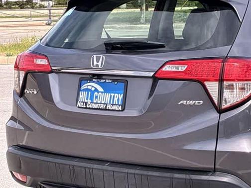 Modern Steel Metallic 2019 Honda HR-V LX