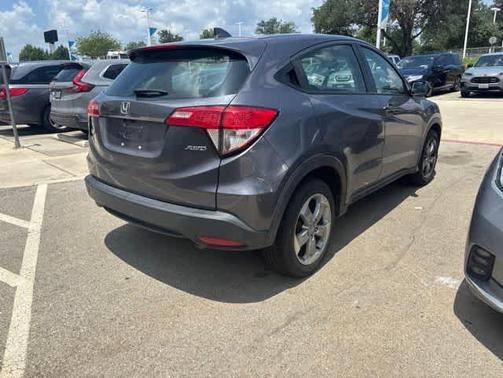 Modern Steel Metallic 2019 Honda HR-V LX