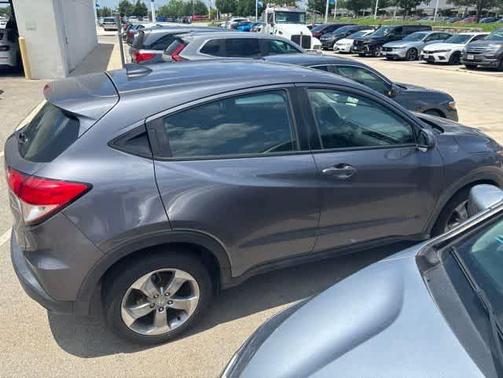 Modern Steel Metallic 2019 Honda HR-V LX