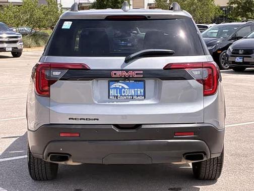 Sterling 2023 GMC Acadia SLT