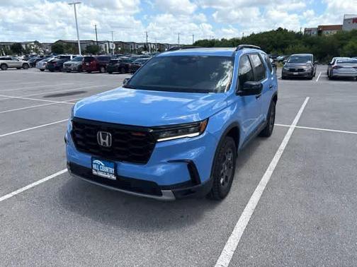 Sky 2025 Honda Pilot TrailSport