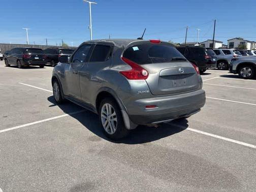 Gun Metallic 2011 Nissan Juke SL