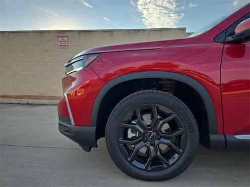 2025 Honda Pilot TOURING+