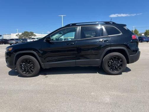 2023 Jeep Cherokee Altitude Lux