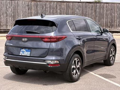 Pacific Blue 2022 Kia Sportage LX