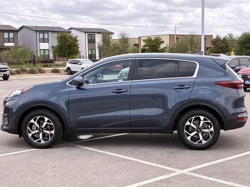 Pacific Blue 2022 Kia Sportage LX