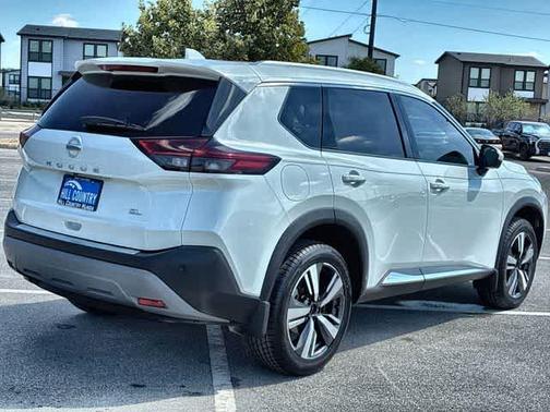 White 2021 Nissan Rogue SL