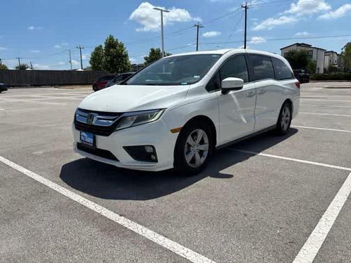 White 2018 Honda Odyssey