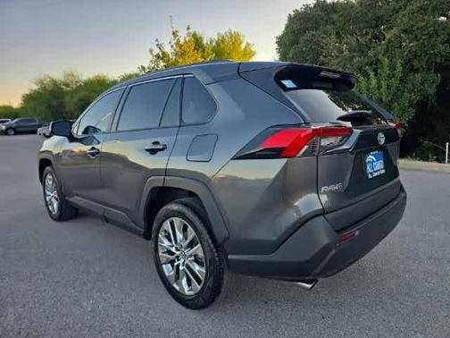 Magnetic Gray Metallic 2021 Toyota RAV4 XLE Premium