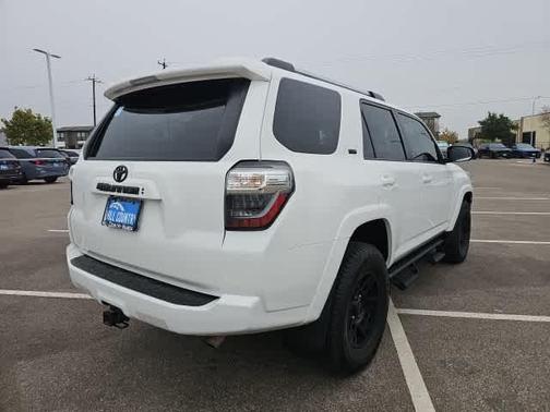2023 Toyota 4Runner SR5