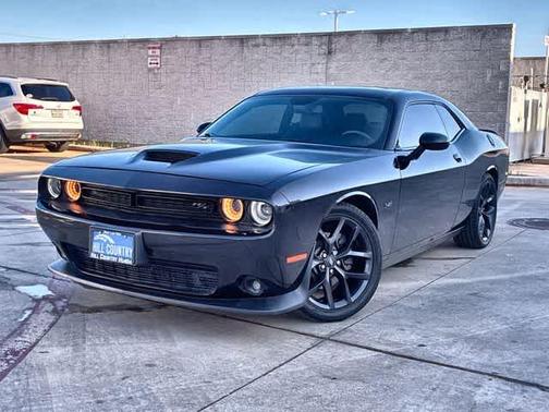 Pitch Black Clearcoat 2021 Dodge Challenger R/T