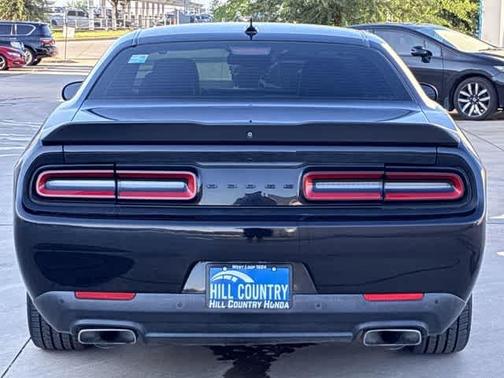 Pitch Black Clearcoat 2021 Dodge Challenger R/T