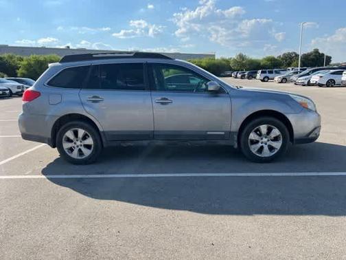 2011 Subaru Outback 2.5i Limited