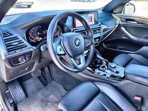 2022 BMW X4 xDrive30i