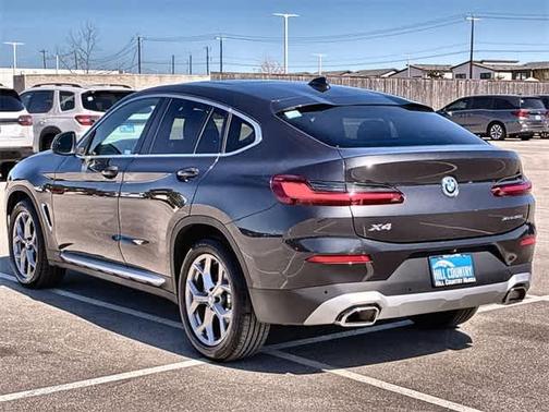 2022 BMW X4 xDrive30i