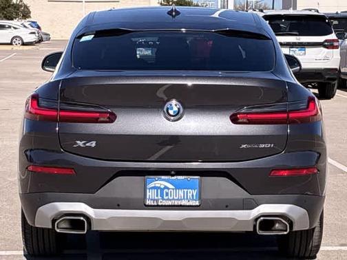 2022 BMW X4 xDrive30i