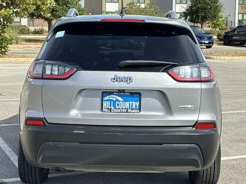 Billet Silver Metallic Clearcoat 2019 Jeep Cherokee Latitude
