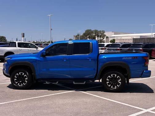 Bluestone Pearl 2024 Nissan Frontier PRO-4X