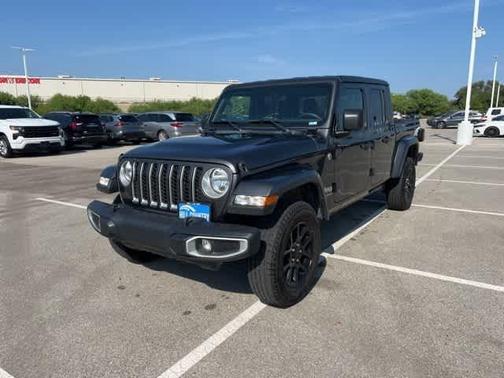 2023 Jeep Gladiator Overland