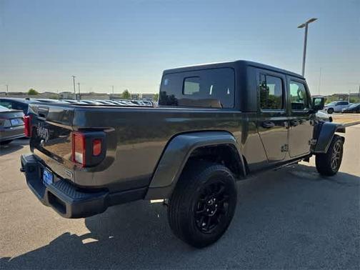 2023 Jeep Gladiator Overland
