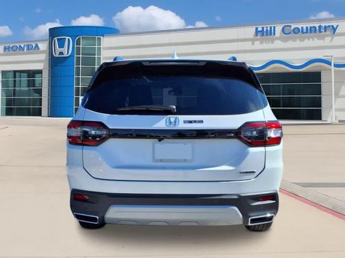 2025 Honda Pilot TOURING+
