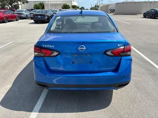 Electric Blue Metallic 2023 Nissan Versa 1.6 SV