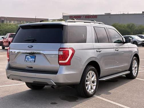 Iconic Silver Metallic 2021 Ford Expedition XLT