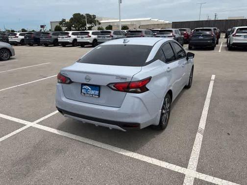 Gray Sky Pearl 2025 Nissan Versa 1.6 SV