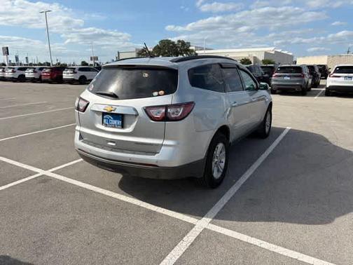 Silver Ice Metallic 2014 Chevrolet Traverse 1LT