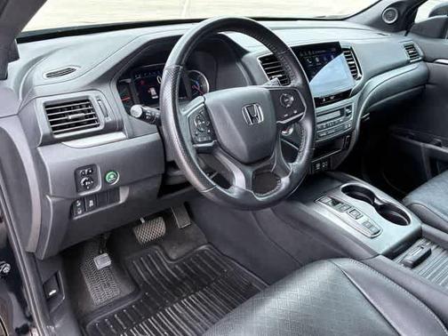 Crystal Black Pearl 2019 Honda Passport EX-L