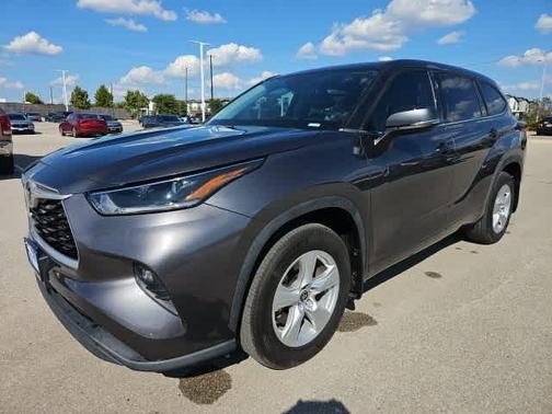 2021 Toyota Highlander LE