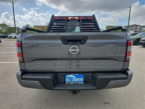 2023 Nissan Frontier SV
