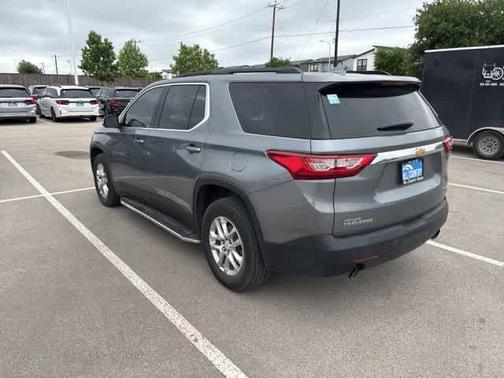 Satin Steel Metallic 2021 Chevrolet Traverse LT Cloth