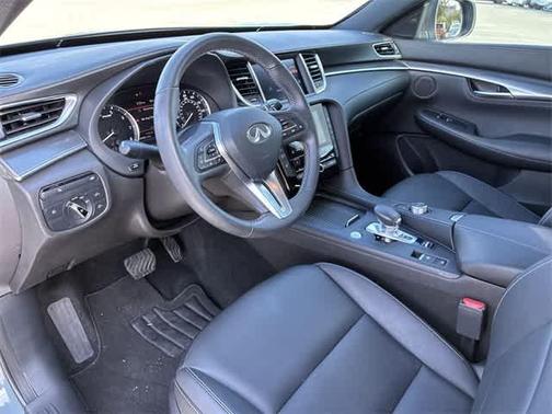 2022 INFINITI QX55 LUXE