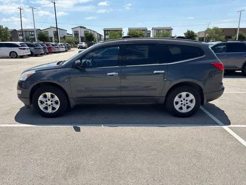 Cyber Gray Metallic 2012 Chevrolet Traverse LS