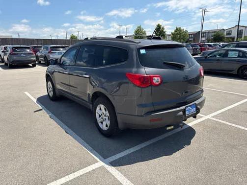 Cyber Gray Metallic 2012 Chevrolet Traverse LS