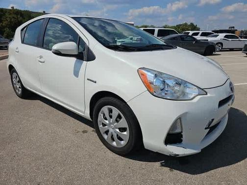 2014 Toyota Prius c Four