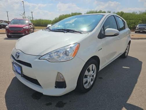 2014 Toyota Prius c Four