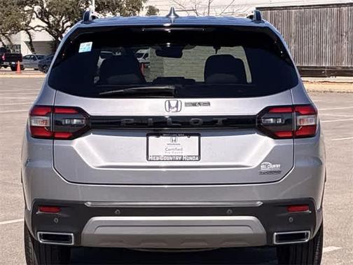 2025 Honda Pilot Touring