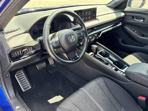 Still Night Pearl 2024 Honda Accord Hybrid Sport